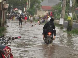 Curah Hujan Masih Tinggi, Warga Mengaku Was-Was Terjadi Banjir Lagi