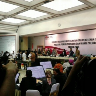 KPU Menetapkan Jokowi-JK Sebagai Pemenang Pilpres 2014