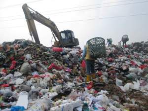 unung sampah di TPA Cipeucang, Serpong, Kota Tangsel.