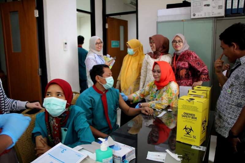 Vaksin difteri di RSU Kota Tangsel.