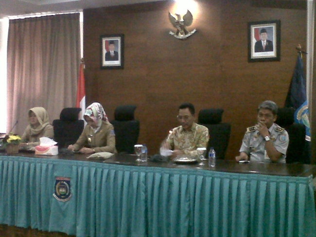 Pelantikan pengurus Forum Kota Sehat (FKS) Kota Tangerang Selatan (Tangsel) periode 2014-2016 di Gedung Pemerintah Kota Tangsel