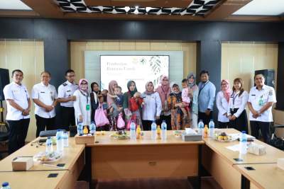 Peserta PKN II BPSDM Provinsi Banten Salurkan Bantuan Penanganan Stunting