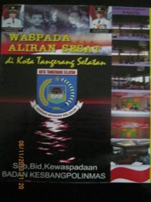 Pamulang- Brosur yang di sebarkan oleh Kesbangpolinmas ke Masyarakat Tangsel.Rabu (06/11)DT