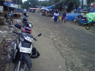 Kondisi infrastruktur jalan di Pasar Induk Rau (PIR) Kota Serang