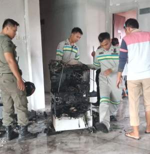 Mesin Fotocopy Terbakar, Pegawai Kantor Kelurahan Setu Panik