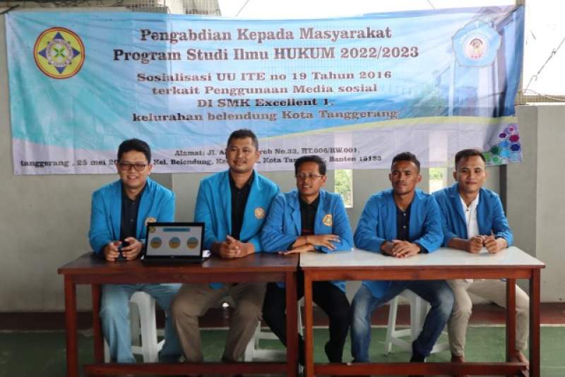 Mahasiswa Unpam Sosialisasi UU ITE ke SMK Excellent 1 Kota Tangerang