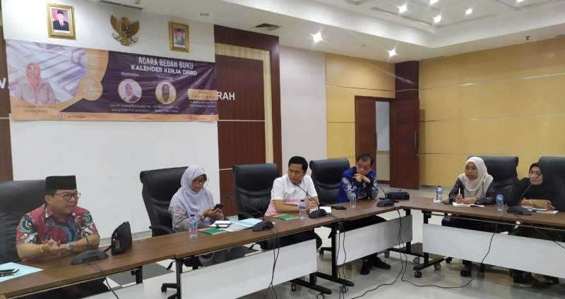 Wakil Ketua DPRD Kota Tangsel, Iwan Rahayu saat terima rombongan DPRD Kabupaten Banyuwangi.