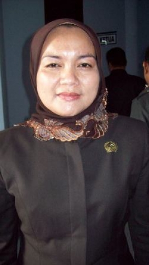 Serang- Ketua DPRD Kota Serang, Nuraeni, meminta Dinkes data ulang penerima Jamkesda, Senin(9/12)DT