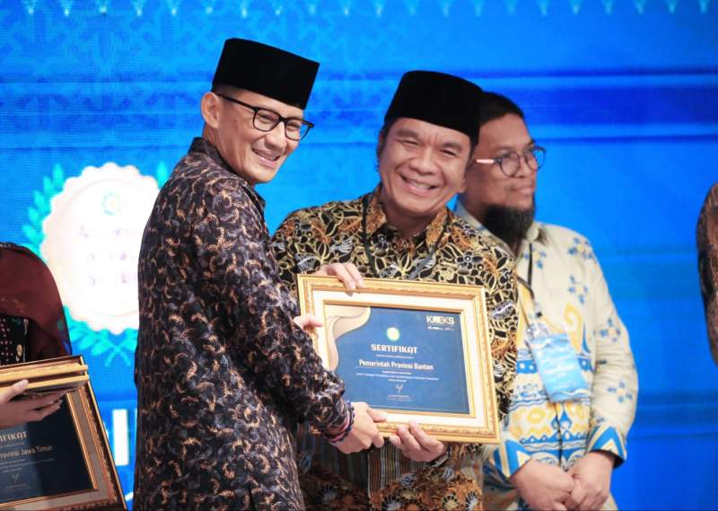 Provinsi Banten Raih Dua Penghargaan Anugerah Adinata Syariah 2023