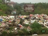 Warga Rawa Lindung Memrotes Sampah  Menumpuk