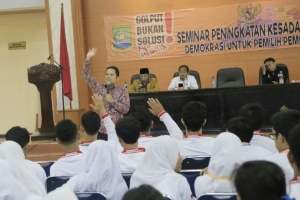 Pelajar Diminta Tidak Golput pada Pilkada Banten