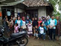 Bakti Sosial Tansel Community bagi korban bencana banjir di Kecamatan Angsana Pandeglang