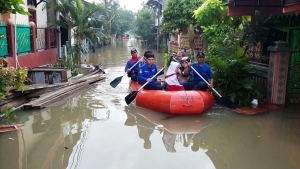 Perumahan Total Persada Masih Dikepung Banjir