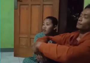VIDIO: Suami Pergoki Istri Selingkuh dengan Tetangga Jam 2 Malam