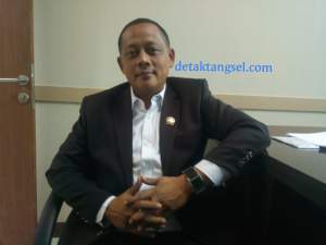 Wawan Syakir Darmawan, Sekretaris Fraksi Demokrat DPRD Tangsel.