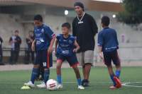 Ronaldinho Berikan Kiat untuk Menjadi Pemain Bintang kepada Anak Muda Indonesia