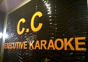 Karaoke di Ruko Boulevard BSD, Serpong.