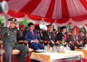 Pj Gubernur Banten Al Muktabar Hadiri Upacara Hari Bhayangkara Ke-77