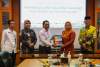 Pertama di Jawa dan Sumatera, Pj Gubernur Banten Al Muktabar Serahkan LKPD Tahun 2022