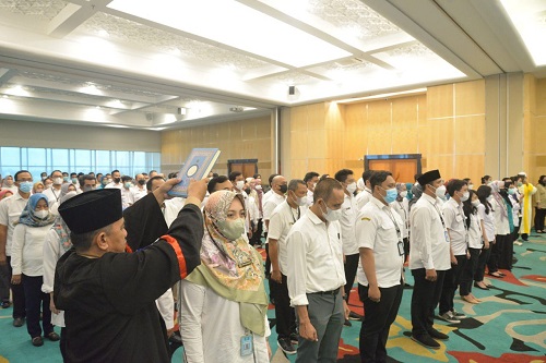 Lantik Ratusan Pejabat Fungsional Wali Kota Tangsel Tunjukkan Birokrat yang Dinamis dan Profesional 2