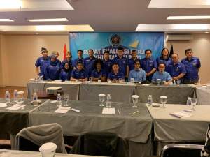Pengurus PWI Kota Tangsel saat rapat evaluasi kerja akhir tahun di Bandung.