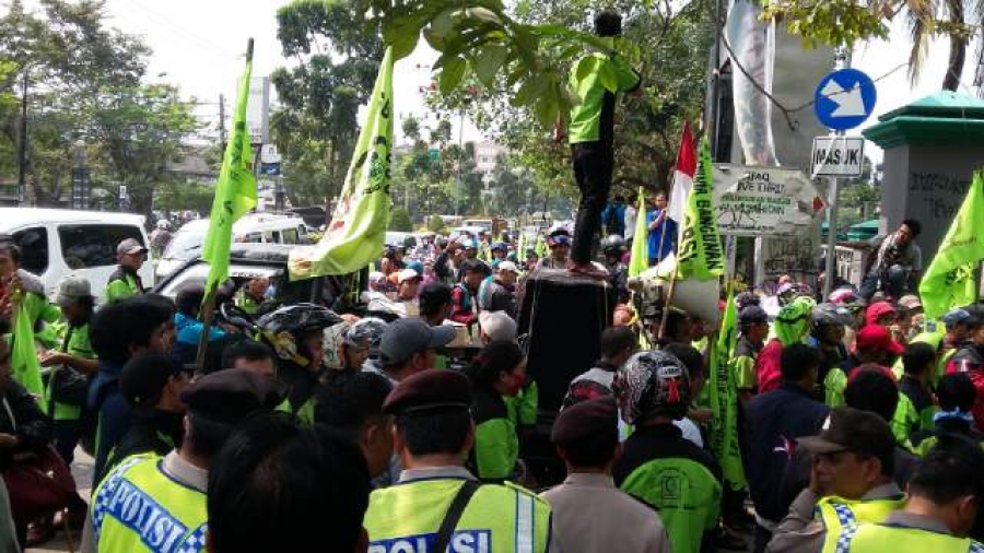 Demo SBSI tuntut kesejahteraan buruh di Pemkot Tangsel