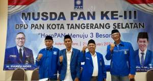  Empat dari enam formatur Musda ke lll DPD PAN Kota Tangsel, Samtoni, Asropi Setiawan, Marisun dan Weeky S Melano. Asropi Setiawan ditetapkan sebagai Ketua DPD PAN Tangsel.