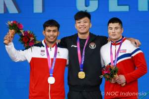 Giliran Rahmat Erwin Abdullah Atlet Angkat Besi Indonesia Sumbang Emas di Asian Games 2022