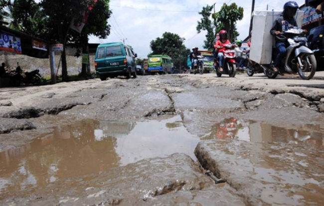 Jalan rusak Siliwangi yang tidak pernah ada perhatiannya Walikota Tangsel