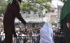 Zina dengan Suami Orang Wanita di Aceh Dijatuhi Hukum Cambuk Lebih Berat dari Si Pria