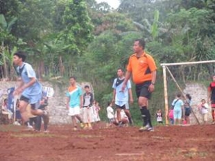 Gunungsindur- suasana pertandingan Futsal menyambut Hari Sumpah Pemuda.(dt)