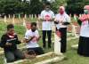 Peringati Hari Pahlawan, ACT Tangerang Raya Tabur Bunga &amp; Doa Bersama di TMP Seribu
