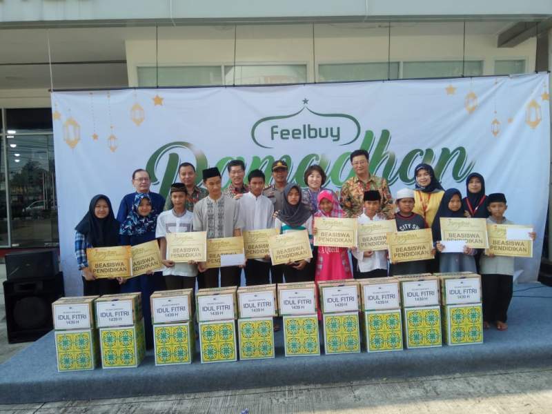 PT Feel Buy Indonesia Bagi Santunan untuk Anak Yatim dan Warga Tak Mampu