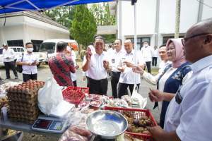Pj Gubernur Banten Al Muktabar: Bantuan UEP Untuk Daya Ungkit UMKM