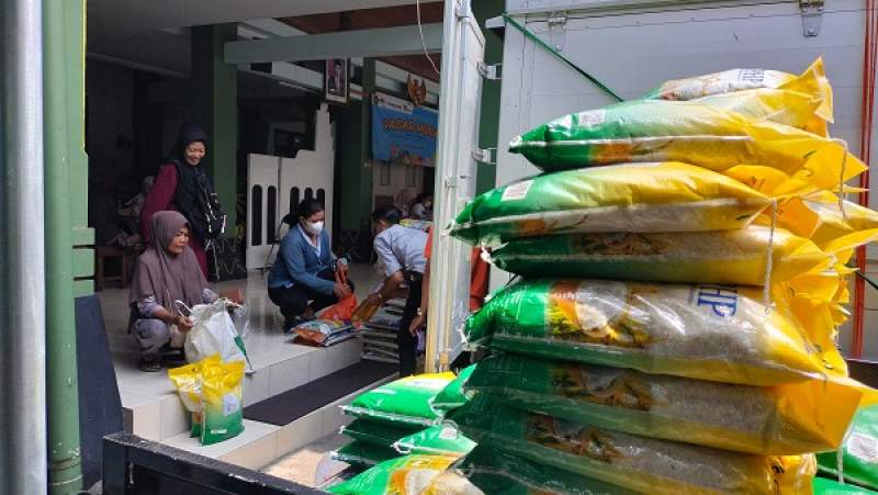Pasar Murah Goes To Kemantren Tingkatkan Daya Beli Kebutuhan Pokok Masyarakat