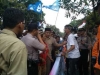 Masa Pendukung Prabowo-Hatta Nyaris Bakar Ban