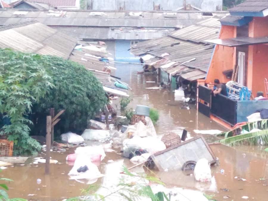 Pemukiman warga di Kampung Gedong yang terdampak banjir.