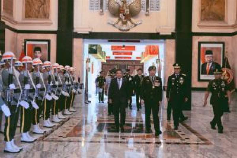 Menerima Chief of Air Force Republic of Singapore, Wamenhan M. Herindra Harapkan Peningkatan Kerja Sama AU Kedua Negara