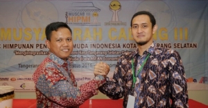 Richan Mudzakar (Kanan) Ketua baru HIPMI Tangsel