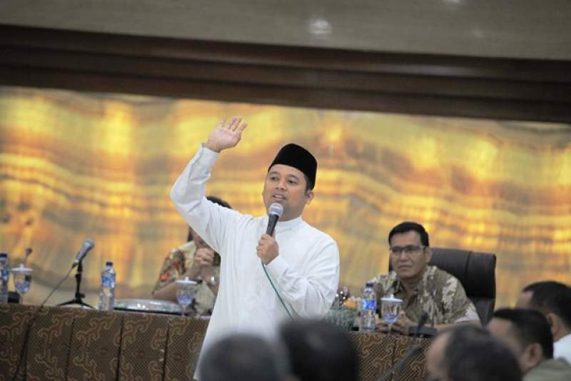Wali Kota Tangerang Arief R Wismansyah saat sosialisasi tertib ukur.