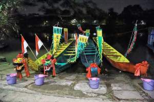Festival Perahu Naga Peh Cun Dimulai dengan Ritual Memandikan Perahu
