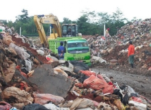 Arsid Kritisi Pengelolaan Sampah Di Kota Tangsel