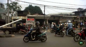 Kebiasaan &#039;Putar Balik&#039; Kendaraan, Sumber Masalah Kemacetan di Pasar Minggu