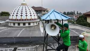 Ilustrasi pengeras suara masjid. (AFP/BAY ISMOYO)
