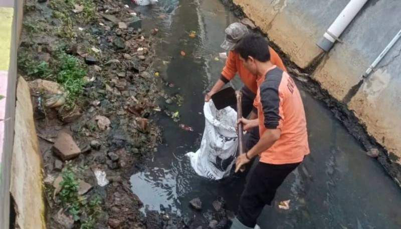 Antisipasi Musim Penghujan, Pemkot Tangerang Gencar Lakukan Patroli Sungai