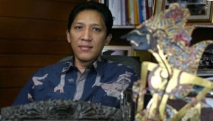  Pembantu Rektor I Universitas Indonesia, Prof Bambang Wibawarta 