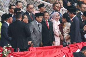 Menhan Prabowo Dampingi Presiden Jokowi Hadiri HUT ke-77 Bhayangkara di GBK