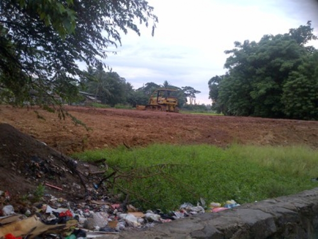 Pengerukan tanah yang dikeluhkan warga Mekarsari, Batu Ceper Kota Tangerang