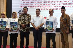 Laksanakan Agenda Pembangunan 2023, Pj Gubernur Banten Al Muktabar Serahkan DPA SKPD