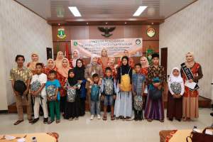 Bantuan Pendidikan Perlengkapan Sekolah Diserahkan Pemprov Banten